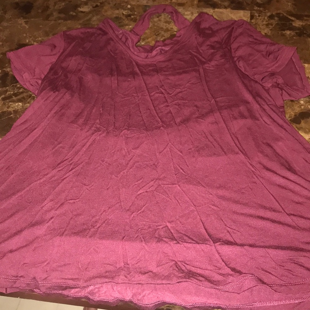 Maroon short sleeve shirt with a choker Built in